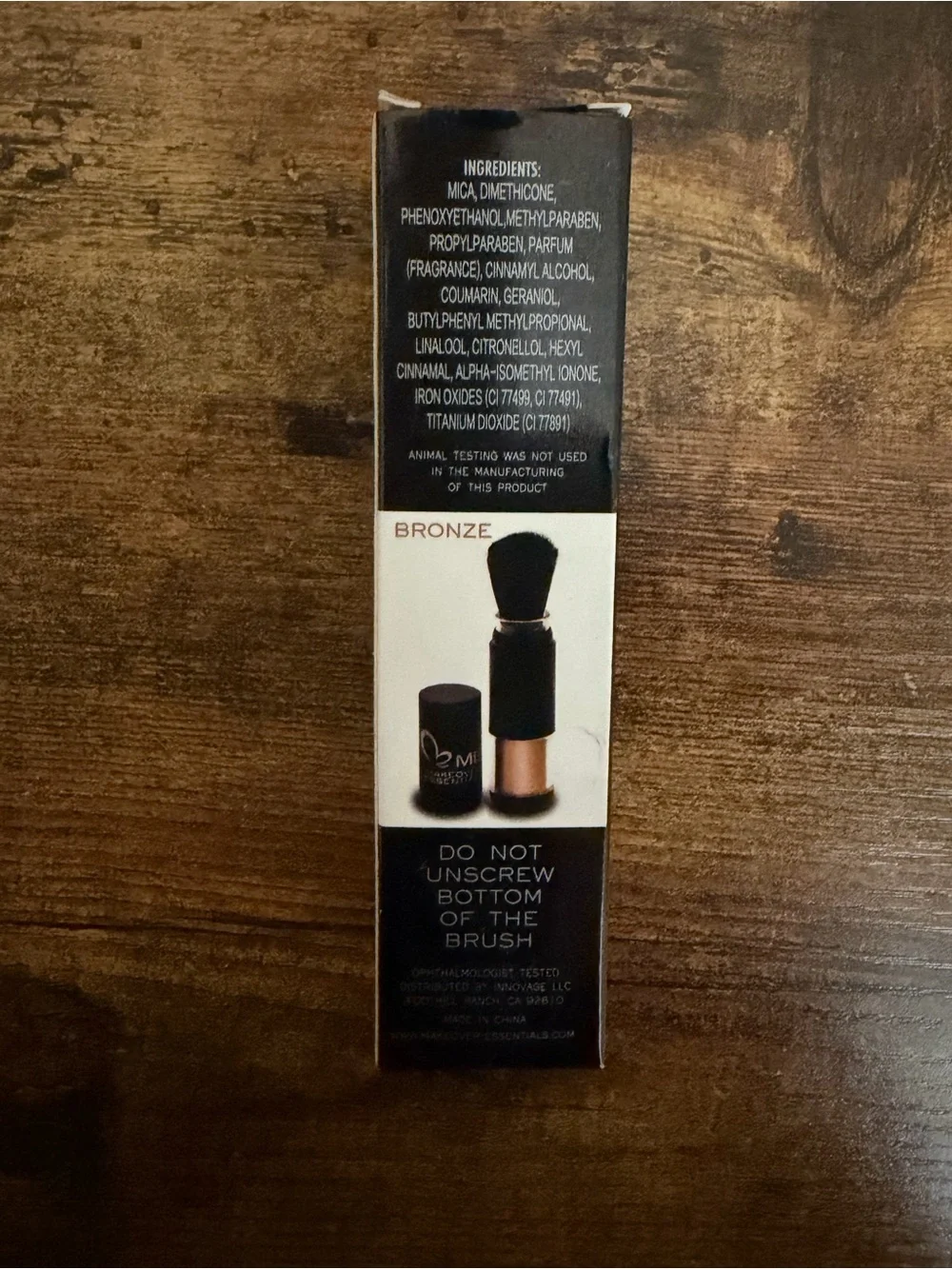 Makeover Essentials Shimmer Powder Brush - Bronze